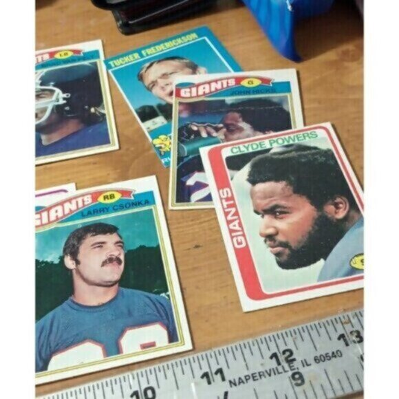 New York Giants 100 Football Card Lot Assorted Years - Picture 6 of 13